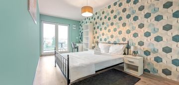 Luksusowy apartament z balkonem i garażem