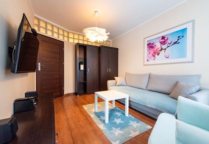 2 pok. apartament knosały, centrum i piętro winda