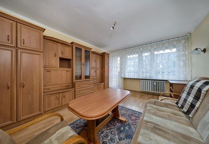 2 pokoje| balkon | piwnica | oddzielna kuchnia | cicha okolica