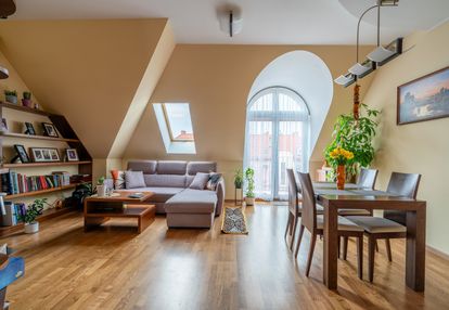 3 pokoje z balkonem, komórką + garaż