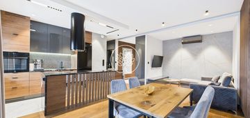 Blisko metra / kameralny ogródek / cicho