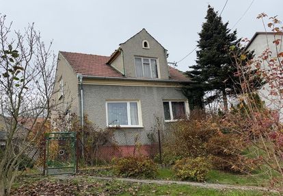 Dom wolnostojący na działce powyżej hektara