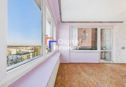 Duży balkon / doświetlone / osobna kuchnia