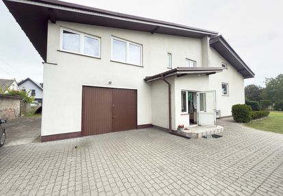 Dom ok. 200 m2 z garażem - samociążek!
