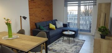 Apartament 2 pokoje, parking, piłsudskiego