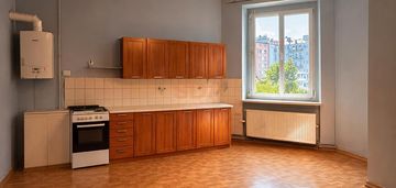 Rezerwacja mieszkanie do remontu| 84 m2 | zamykane podwórko