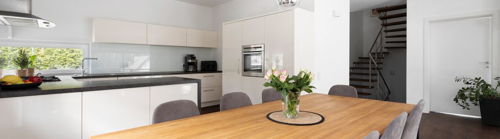 Duży dom w malowniczej nadmorskiej miejscowości