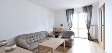 Umeblowane 2 pokoje  balkon metro