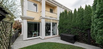 Mieszkanie w 4 rodzinnej willi