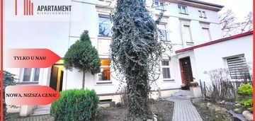 Duże, przestronne mieszkanie - parter.