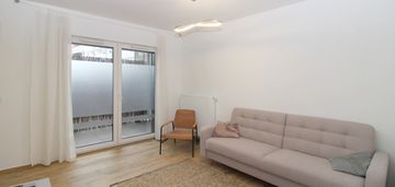 Nowoczesna kawalerka w inwestycji nowa manufaktura