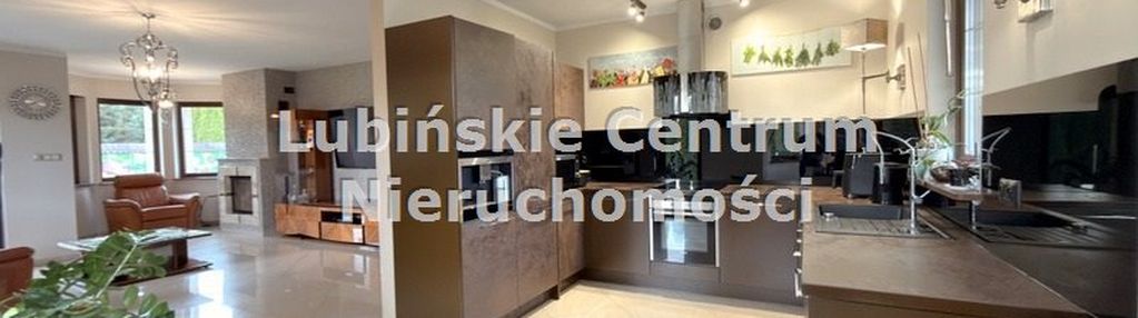 Dom z mieszkaniem w osieku + garaż dwustanowiskowy