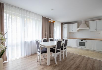 Rodzinne mieszkanie, 1 piętro. szaflarska.