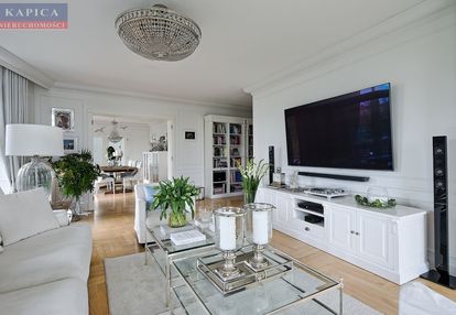 Luksusowy apartament obok placu trzech krzyży