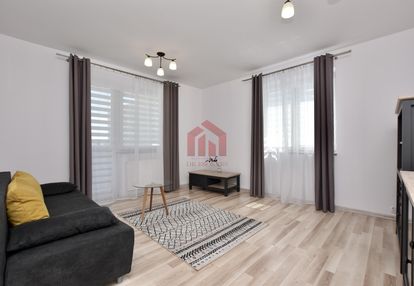 2 pokoje, oddzielna kuchnia miejsce w garażu