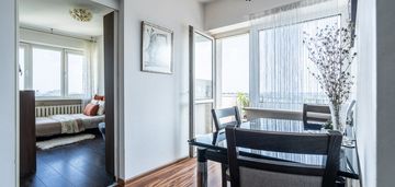 Przestronne 46 m² z balkonem i widokiem z 12. pięt