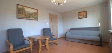 2 pokoje, widna kuchnia, ul. wiosenna