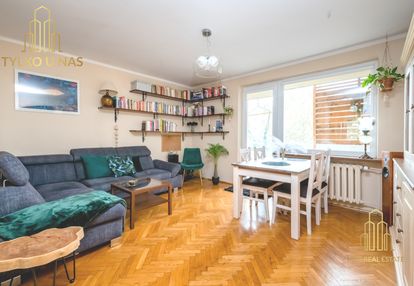 *trzy pokoje*ul.ciepła*2 piętro* balkon*parking