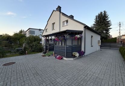Parter domu do wynajęcia dla singla lub pary.