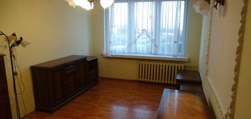 57,50m2, 3 pokoje,balkon,4 piętro,parking zazamcze