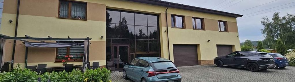 Dębica - budynek mieszkalno-usługowy