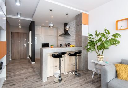 Jasne i słoneczne mieszkanie w cichej okolicy