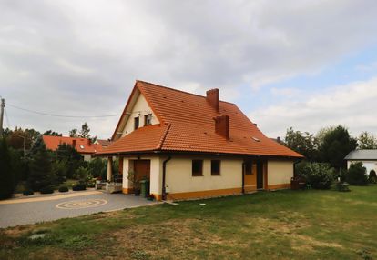Klimatyczny dom w pobliżu rzeki