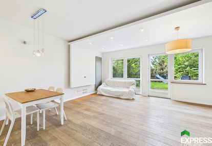 Szereg, 110 m2, + kuchnia 14 m2, + poddasze 25 m2