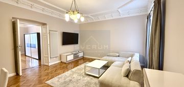 Przestronne, klimatyczne mieszkanie w centrum!