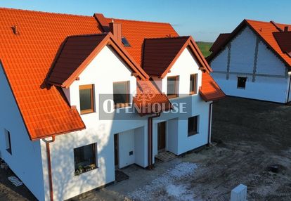 Nowoczesny dom w zabudowie bliźniaczej z rynku pie