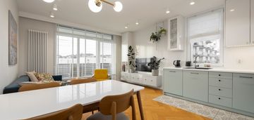 Mieszkanie z dwoma miejscami postojowymi i piwnicą