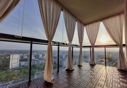 Apartament w chmurach na 23 piętrze.