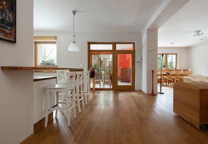 Dom z działką nad jeziorem