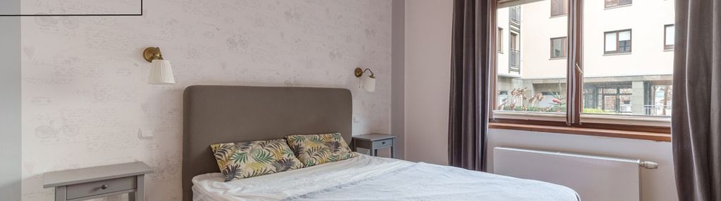 Powiśle | ogródek 40 m2| oddzielna kuchnia