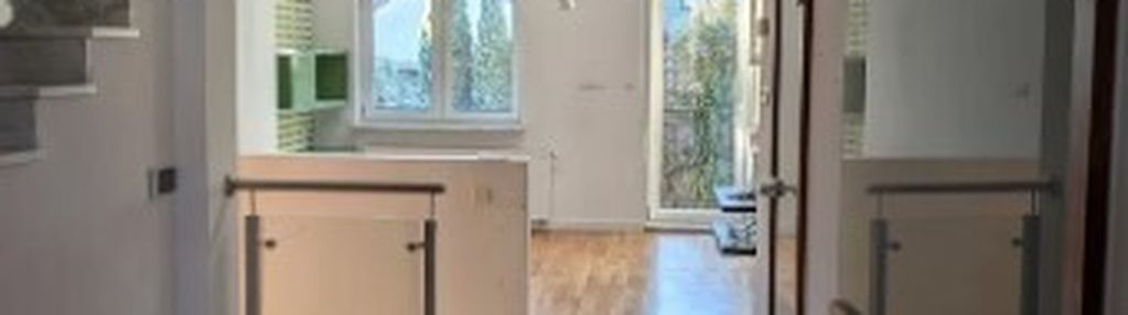 Dwupoziomowe mieszkanie w wesołej