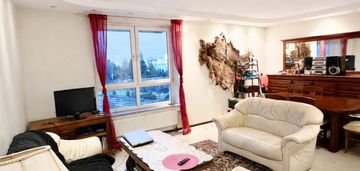 Idealne dla rodziny / okna na trzy strony świata