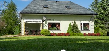 Dom z lasem i ogrodem – 15 min od siedlec