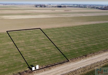 Na sprzedaż działka budowlana 1516 m² – czuryły