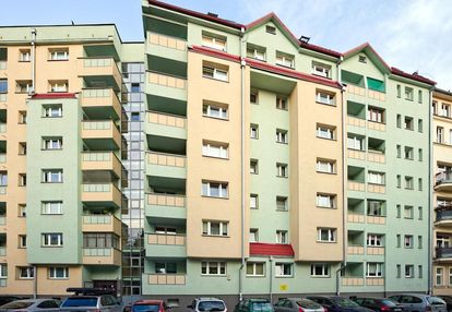 Okazja-2000.rok-rozkład-50m2-miejskie-balkon-winda