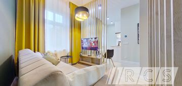 Duża wygodna i dobrze wyposażona kawalerka