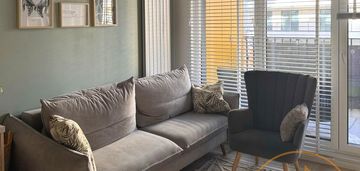 Funkcjonalne ! 2 przystanki do m2 ! parking + kom