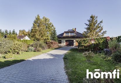 Dom z malowniczą działką w niepowtarzalnym stylu