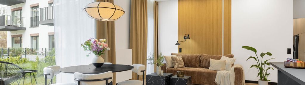 Wysoki 3m premium apartament z ogródkiem | bez pcc