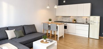 Duża odnowiona kawalerka | loggia | piwnica