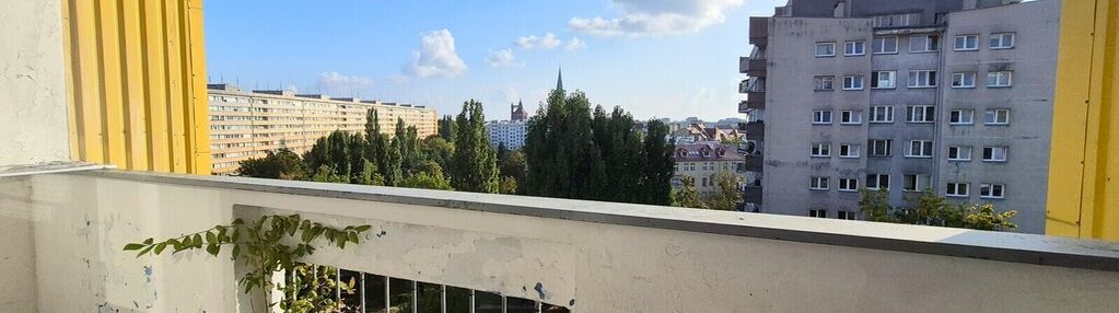 -uniwers.ekonom-okazja-do remontu-miejskie-balkon-