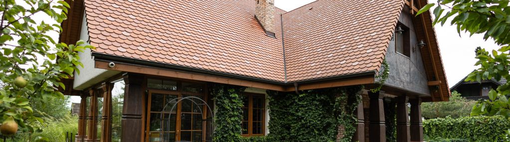 Unikalna nieruchomość z ogrodem, stawem i stajnią