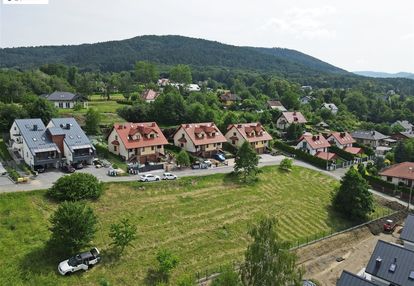 Duża, widokowa, słoneczna działka w kamienicy
