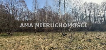 Działka o wielu mozliwościach w otulinie lasów