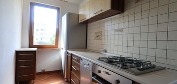 2 pokoje z balkonem/2 piętro/ winda