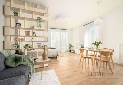 Studio i widok na wieżowce i wyjątkowa lokalizacja